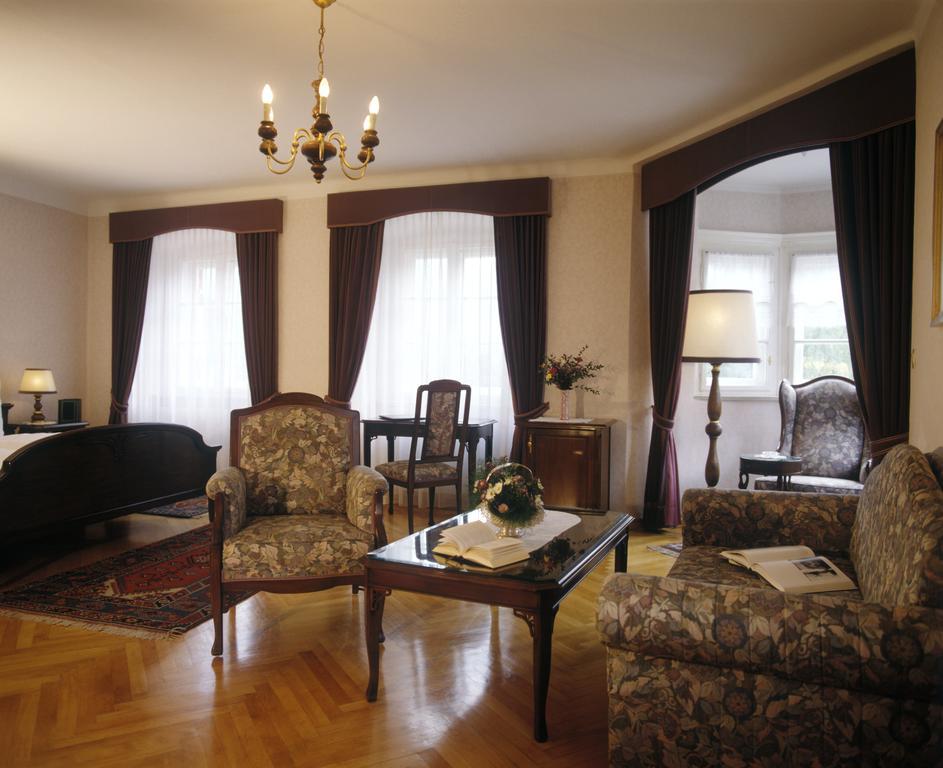 Schlosshotel Post Edelfreisitz Sprengenstein อิมสท์ ภายนอก รูปภาพ